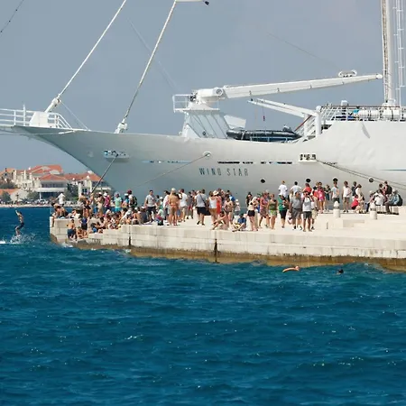 One-bedroom In דירה *
